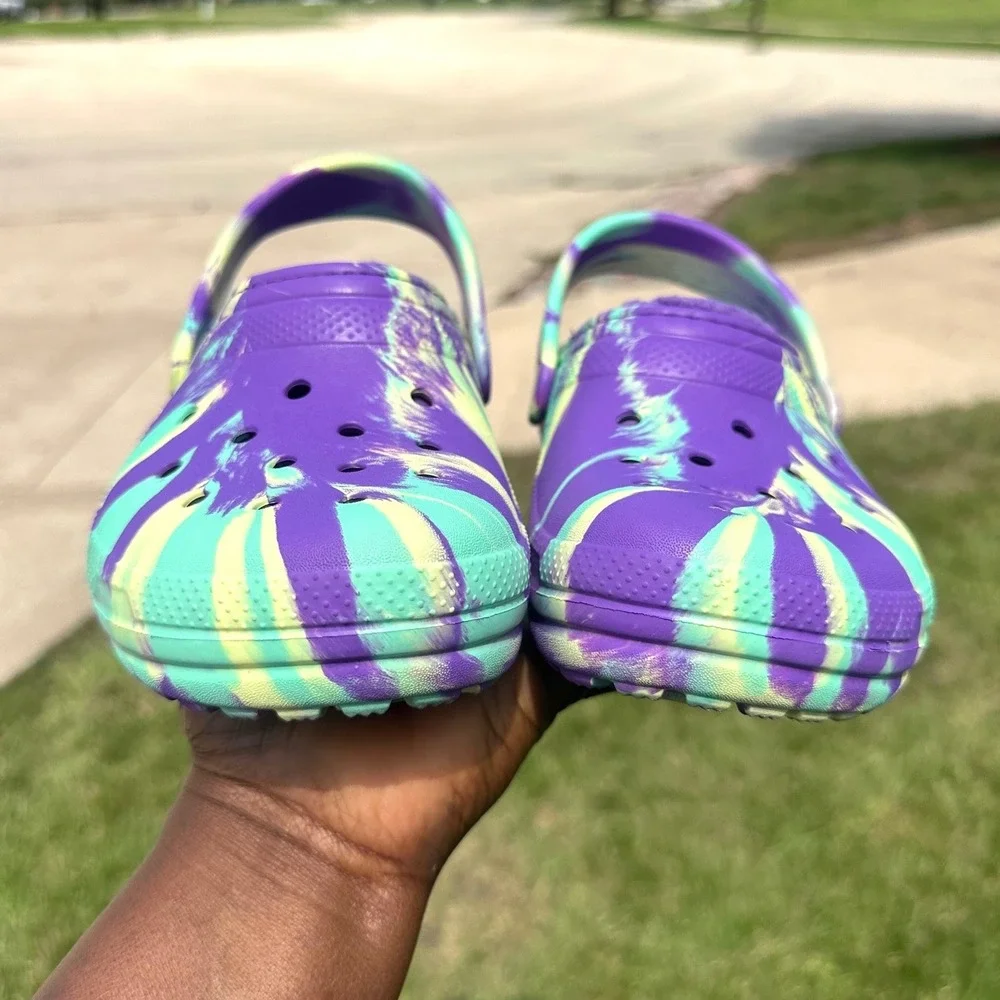 Crocs Kids' Classic Lined Marbled Tie Dye Clogs Little Kids Size J 3 Sandals